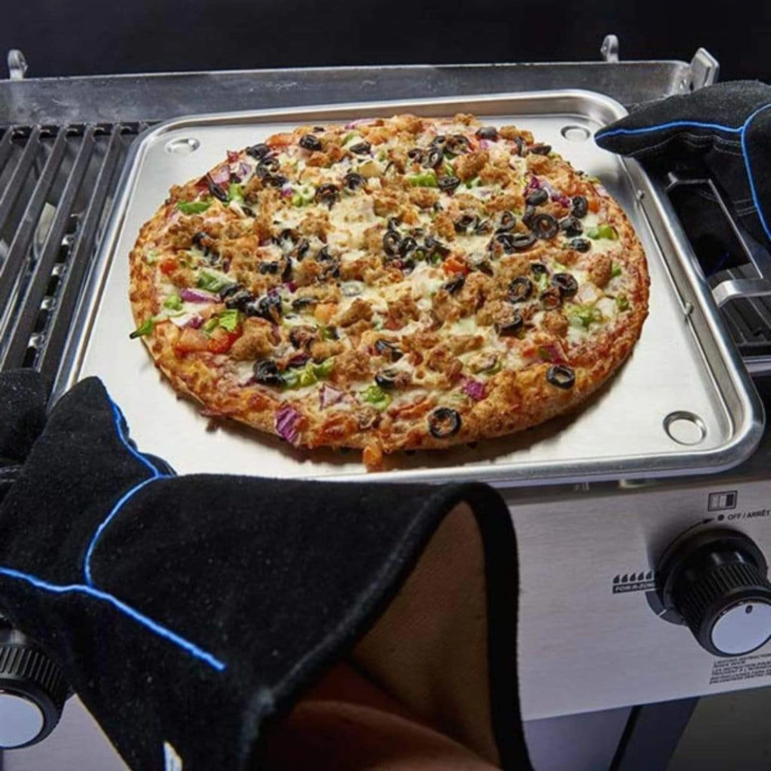 Broil King 2-Piece Leather Grilling Gloves - Image 3