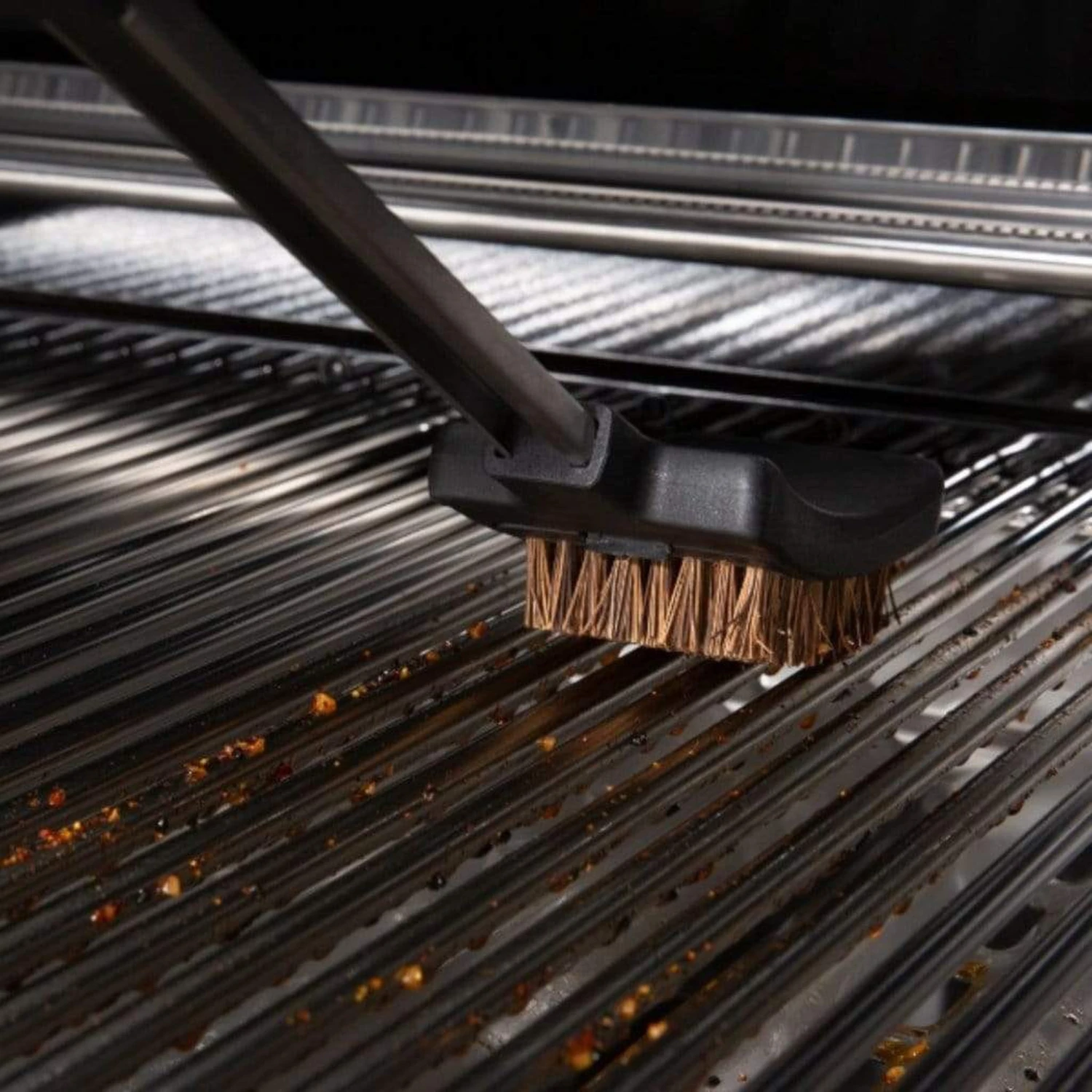 Broil King 20" Palmyra Baron Grill Brush - Image 4