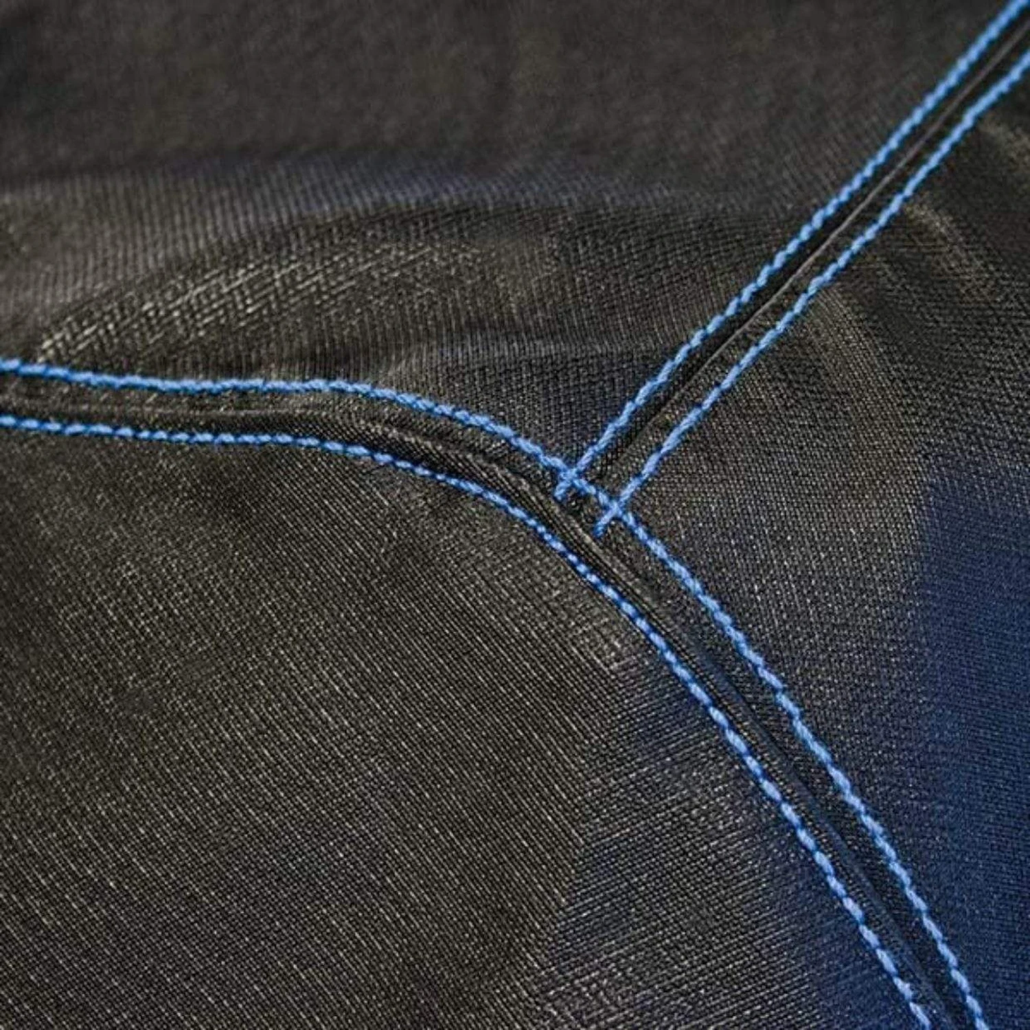 Broil King 64" Black Premium Grill Cover For Baron 500 Grills - Image 3