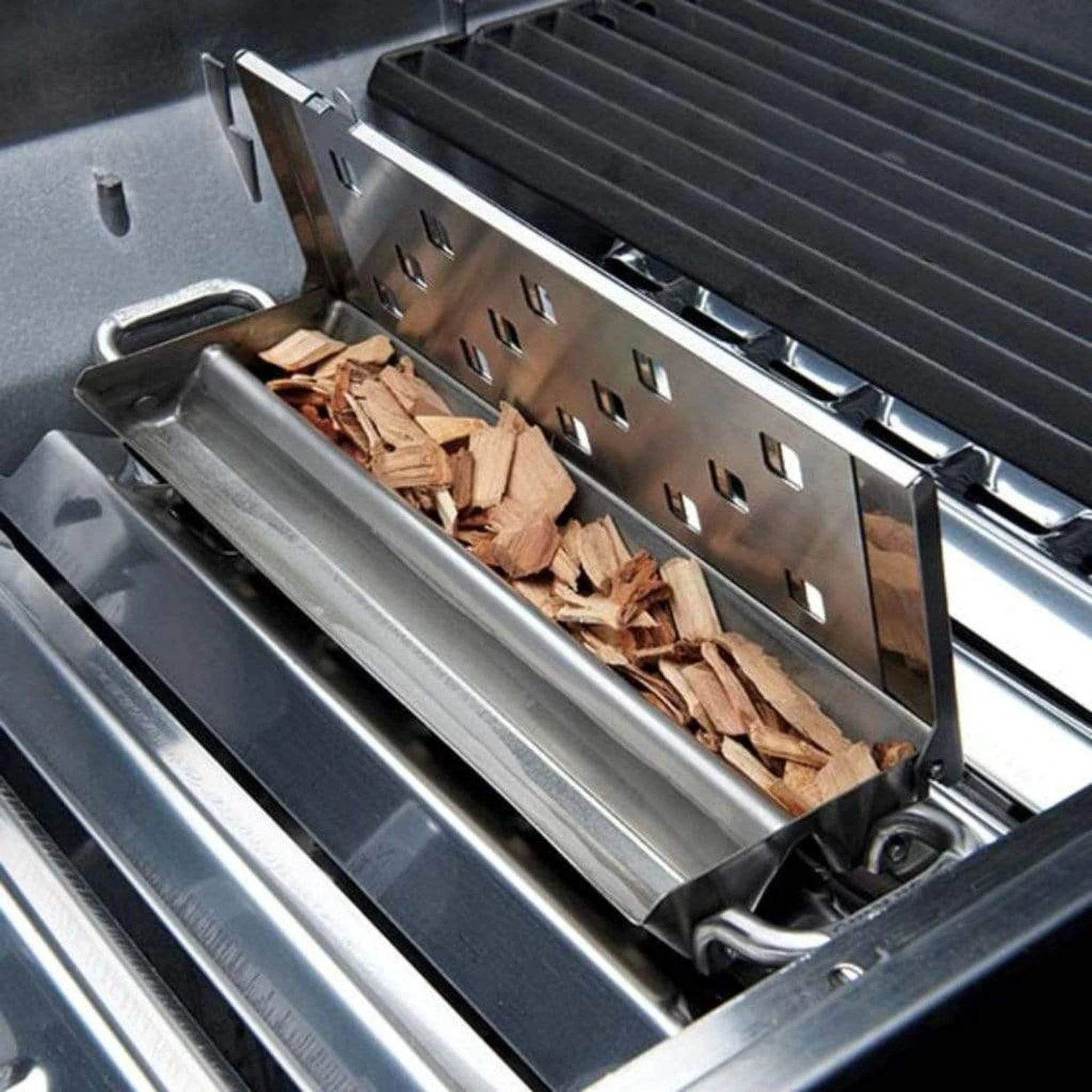 Broil King 9" Boxed Hickory Wood Chips - Image 3