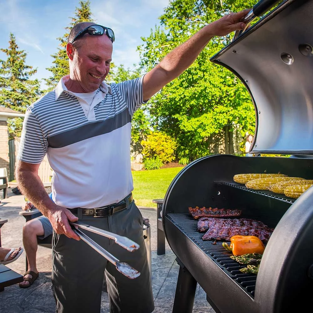 Broil King 496051 Regal Pellet 500 Smoker And Grill - Image 3